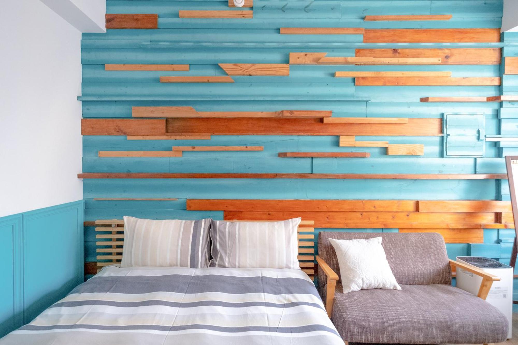 Re+Wood Guesthouse Tainan Bagian luar foto